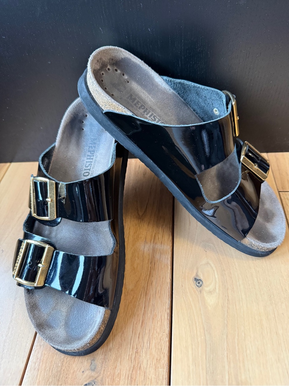 Mephisto Hester Patent Leather Sandals Black Gold Buckles EU 40 US 9-9.5